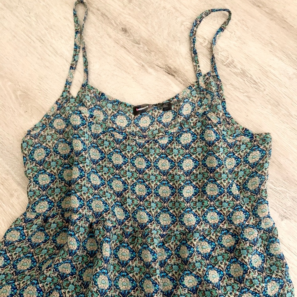 Floral slightly sheer flippy dress size S - Picture 4 of 5
